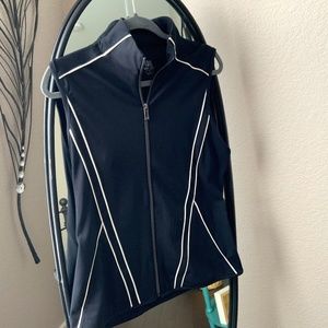 Tail  Golf vest  size small